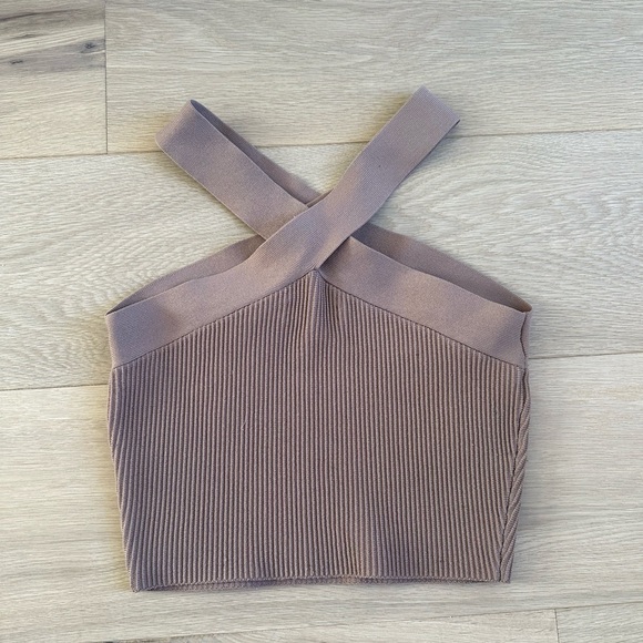 Aritzia Babaton Sculpt Knit Criss Cross Cropped Tank - Picture 3 of 3